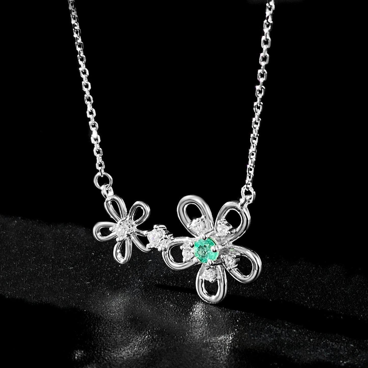 Vintage Emerald Pendant — 925 Silver Collar Necklace